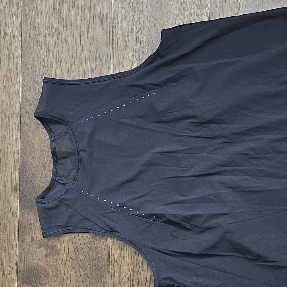 Lululemon Tank - Picture 2 of 4
